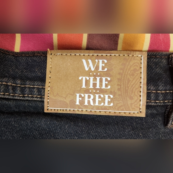 We The Free Piper Mid-Rise Crop Wide-Leg Jeans, Size 28, Dark Blue - Picture 6 of 6